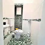 Mitteleuropa Private Parking Apartment Triest
