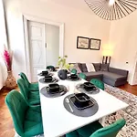 公寓 Mitteleuropa Private Parking *