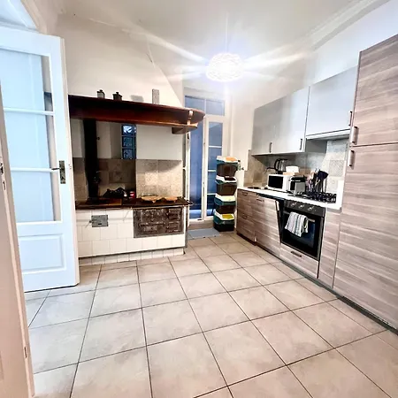 Mitteleuropa Private Parking * Трієст