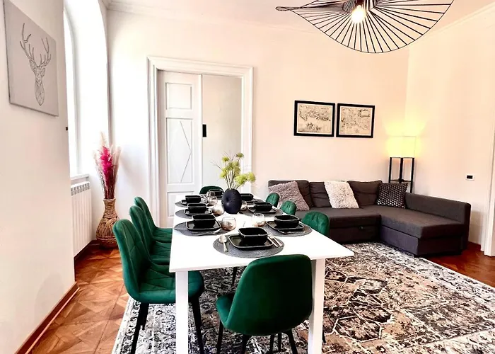 Mitteleuropa Private Parking Apartment