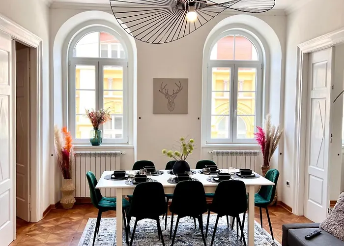 Mitteleuropa Private Parking * Trieste